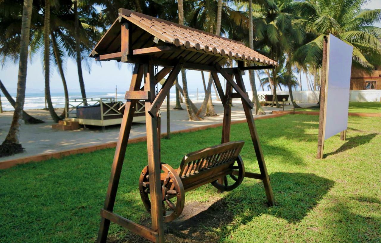 Maaha Beach Resort Anochi Exterior photo